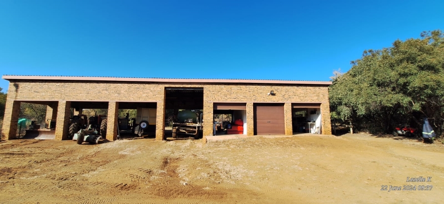 8 Bedroom Property for Sale in Swartruggens North West